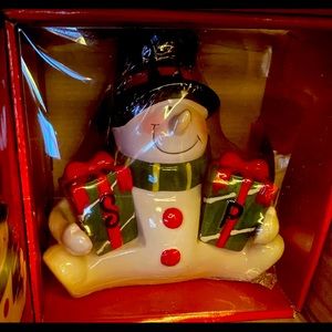 Pfaltzgraff collectables salt and pepper shakers